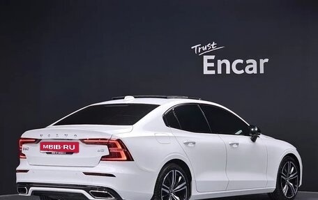 Volvo S60 III, 2022 год, 1 993 000 рублей, 2 фотография