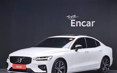 Volvo S60 III, 2022 год, 1 993 000 рублей, 3 фотография
