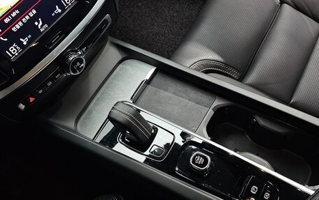 Volvo S60 III, 2022 год, 1 993 000 рублей, 12 фотография