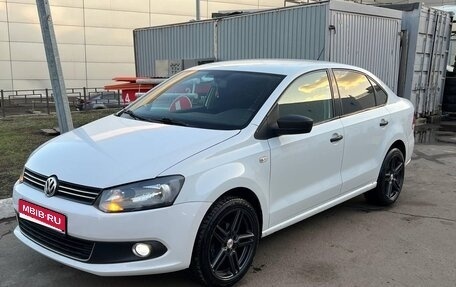 Volkswagen Polo VI (EU Market), 2014 год, 560 000 рублей, 1 фотография