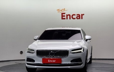 Volvo S90 II рестайлинг, 2021 год, 2 333 000 рублей, 1 фотография