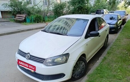 Volkswagen Polo VI (EU Market), 2012 год, 380 000 рублей, 3 фотография