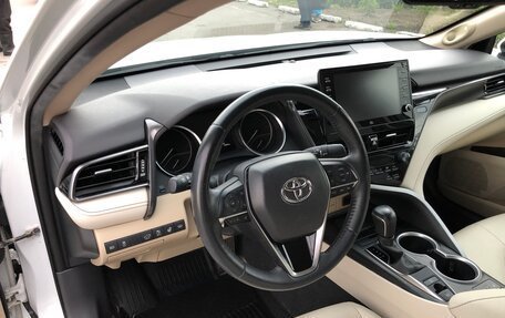 Toyota Camry, 2021 год, 3 650 000 рублей, 3 фотография