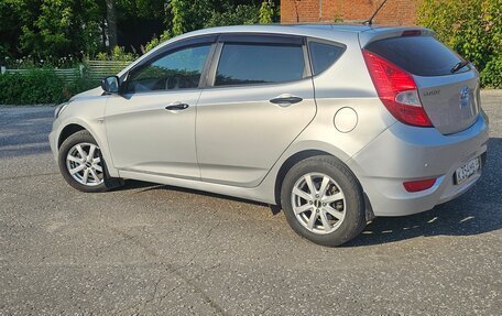 Hyundai Solaris II рестайлинг, 2011 год, 498 000 рублей, 11 фотография