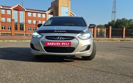 Hyundai Solaris II рестайлинг, 2011 год, 498 000 рублей, 2 фотография