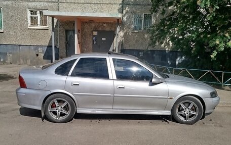Opel Vectra B рестайлинг, 2001 год, 245 000 рублей, 3 фотография