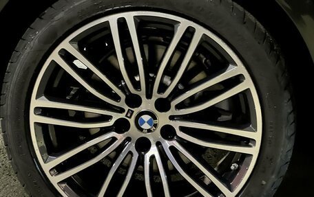 BMW 5 серия, 2019 год, 3 000 000 рублей, 2 фотография