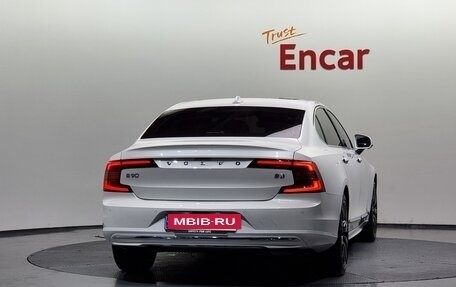 Volvo S90 II рестайлинг, 2021 год, 2 333 000 рублей, 2 фотография