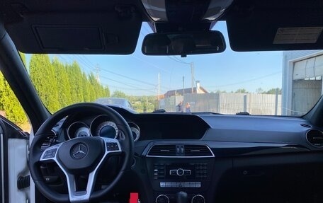 Mercedes-Benz C-Класс, 2011 год, 1 450 000 рублей, 14 фотография
