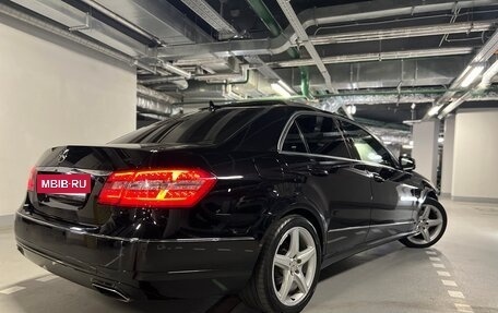 Mercedes-Benz E-Класс, 2012 год, 2 100 000 рублей, 3 фотография