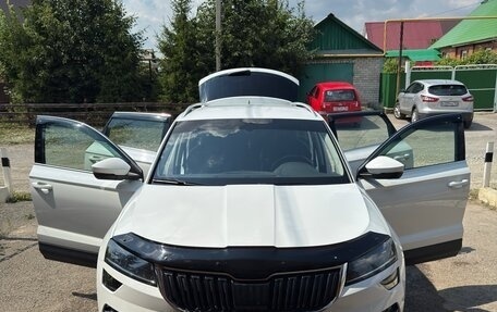 Skoda Karoq I, 2020 год, 2 400 000 рублей, 3 фотография