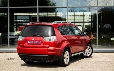 Mitsubishi Outlander III рестайлинг 3, 2010 год, 1 049 000 рублей, 2 фотография