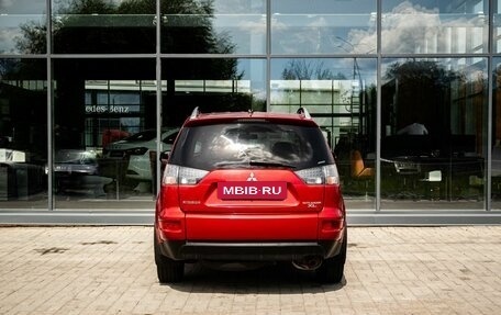 Mitsubishi Outlander III рестайлинг 3, 2010 год, 1 049 000 рублей, 4 фотография