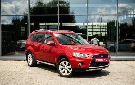 Mitsubishi Outlander III рестайлинг 3, 2010 год, 1 049 000 рублей, 5 фотография