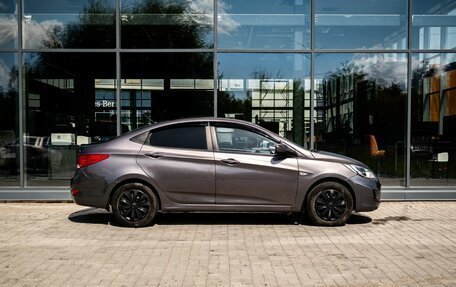 Hyundai Solaris II рестайлинг, 2011 год, 550 000 рублей, 8 фотография