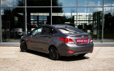 Hyundai Solaris II рестайлинг, 2011 год, 550 000 рублей, 6 фотография