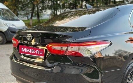 Toyota Camry, 2019 год, 2 650 000 рублей, 7 фотография