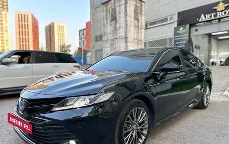 Toyota Camry, 2019 год, 2 650 000 рублей, 18 фотография