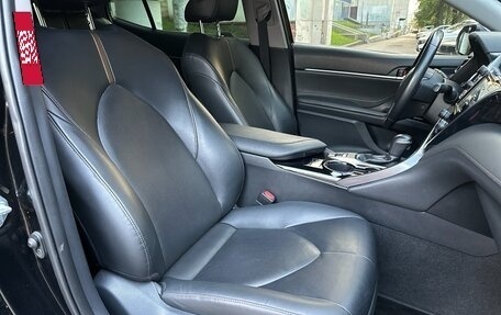 Toyota Camry, 2019 год, 2 650 000 рублей, 36 фотография