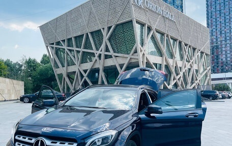 Mercedes-Benz GLA, 2018 год, 3 000 000 рублей, 2 фотография