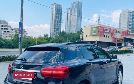 Mercedes-Benz GLA, 2018 год, 3 000 000 рублей, 8 фотография