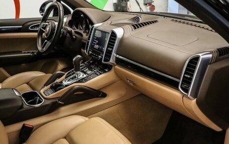 Porsche Cayenne III, 2017 год, 4 999 000 рублей, 7 фотография