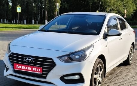 Hyundai Solaris II рестайлинг, 2019 год, 1 100 000 рублей, 1 фотография