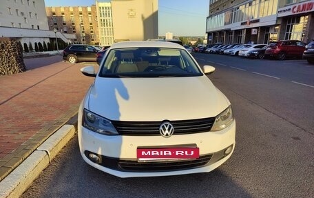 Volkswagen Jetta VI, 2013 год, 1 200 000 рублей, 1 фотография