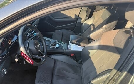 Audi A4, 2018 год, 3 050 000 рублей, 10 фотография