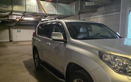 Toyota Land Cruiser Prado 150 рестайлинг 2, 2012 год, 4 500 000 рублей, 3 фотография