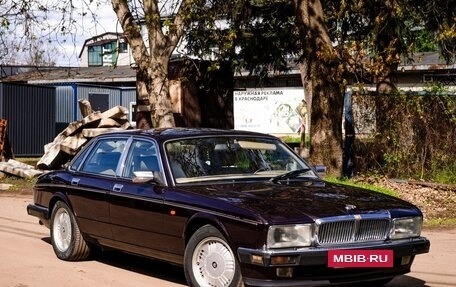 Jaguar XJ III (X350), 1994 год, 3 500 000 рублей, 2 фотография