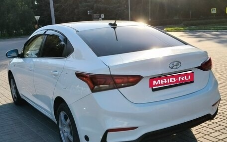 Hyundai Solaris II рестайлинг, 2019 год, 1 100 000 рублей, 4 фотография