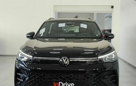 Volkswagen Tiguan, 2025 год, 4 870 000 рублей, 2 фотография