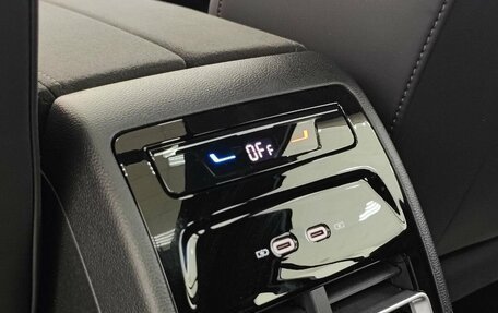 Volkswagen Tiguan, 2025 год, 4 870 000 рублей, 12 фотография