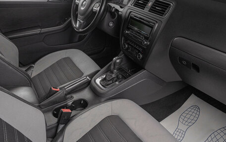 Volkswagen Jetta VI, 2011 год, 1 199 000 рублей, 17 фотография