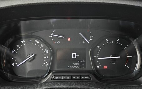Peugeot Traveller I, 2020 год, 2 549 000 рублей, 23 фотография