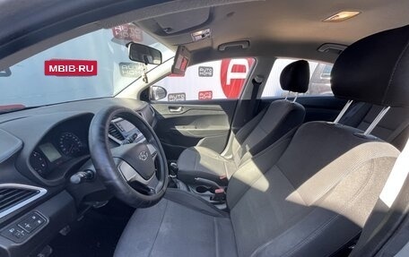 Hyundai Solaris II рестайлинг, 2018 год, 689 990 рублей, 9 фотография