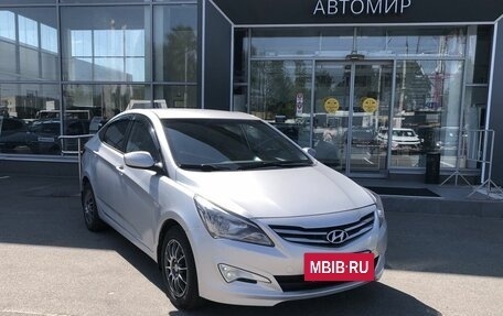 Hyundai Solaris II рестайлинг, 2015 год, 940 000 рублей, 3 фотография