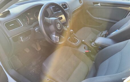 Volkswagen Jetta VI, 2013 год, 1 200 000 рублей, 5 фотография