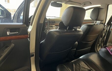 Toyota Avensis III рестайлинг, 2006 год, 710 000 рублей, 3 фотография