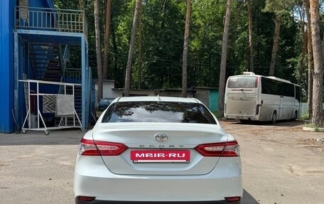 Toyota Camry, 2020 год, 3 250 000 рублей, 5 фотография