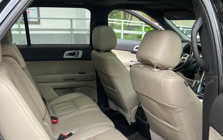 Ford Explorer VI, 2015 год, 2 200 000 рублей, 22 фотография