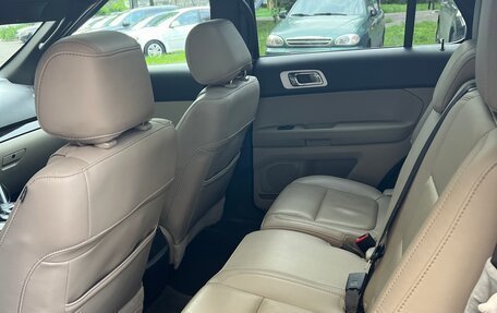 Ford Explorer VI, 2015 год, 2 200 000 рублей, 26 фотография