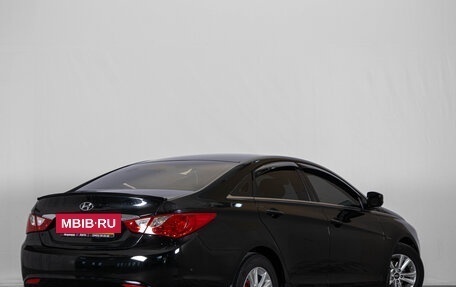 Hyundai Sonata VI, 2010 год, 999 000 рублей, 5 фотография