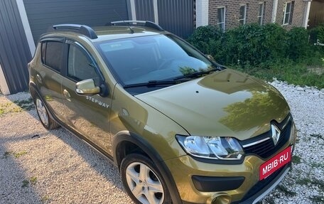 Renault Sandero II рестайлинг, 2017 год, 946 000 рублей, 3 фотография