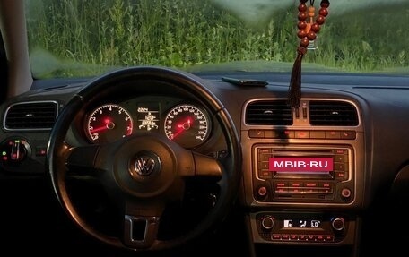 Volkswagen Polo VI (EU Market), 2015 год, 650 000 рублей, 10 фотография