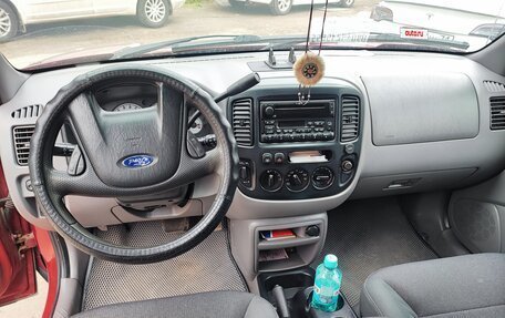 Ford Escape II, 2001 год, 590 000 рублей, 17 фотография