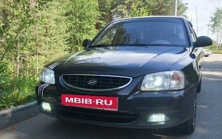 Hyundai Accent II, 2011 год, 590 000 рублей, 2 фотография