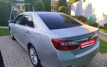 Toyota Camry, 2012 год, 2 350 000 рублей, 4 фотография