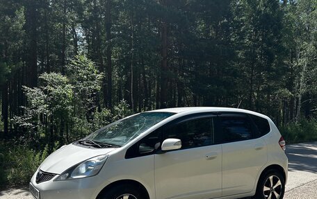 Honda Fit III, 2009 год, 730 000 рублей, 3 фотография